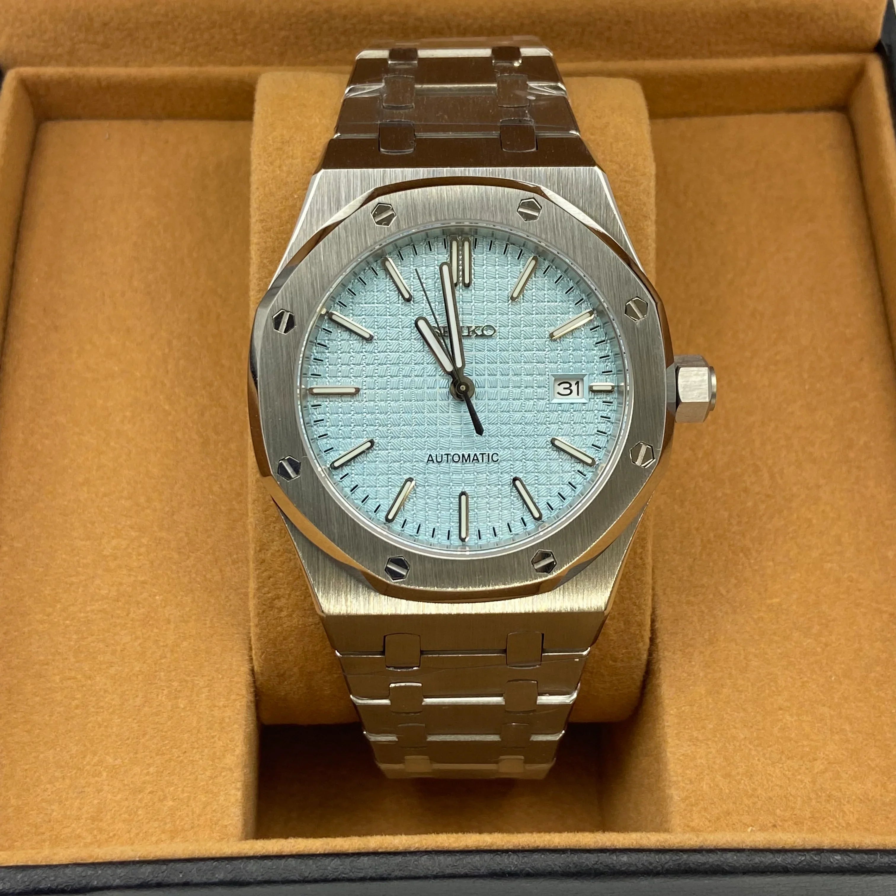 Royal SeikOak Mod Tiffany Blue