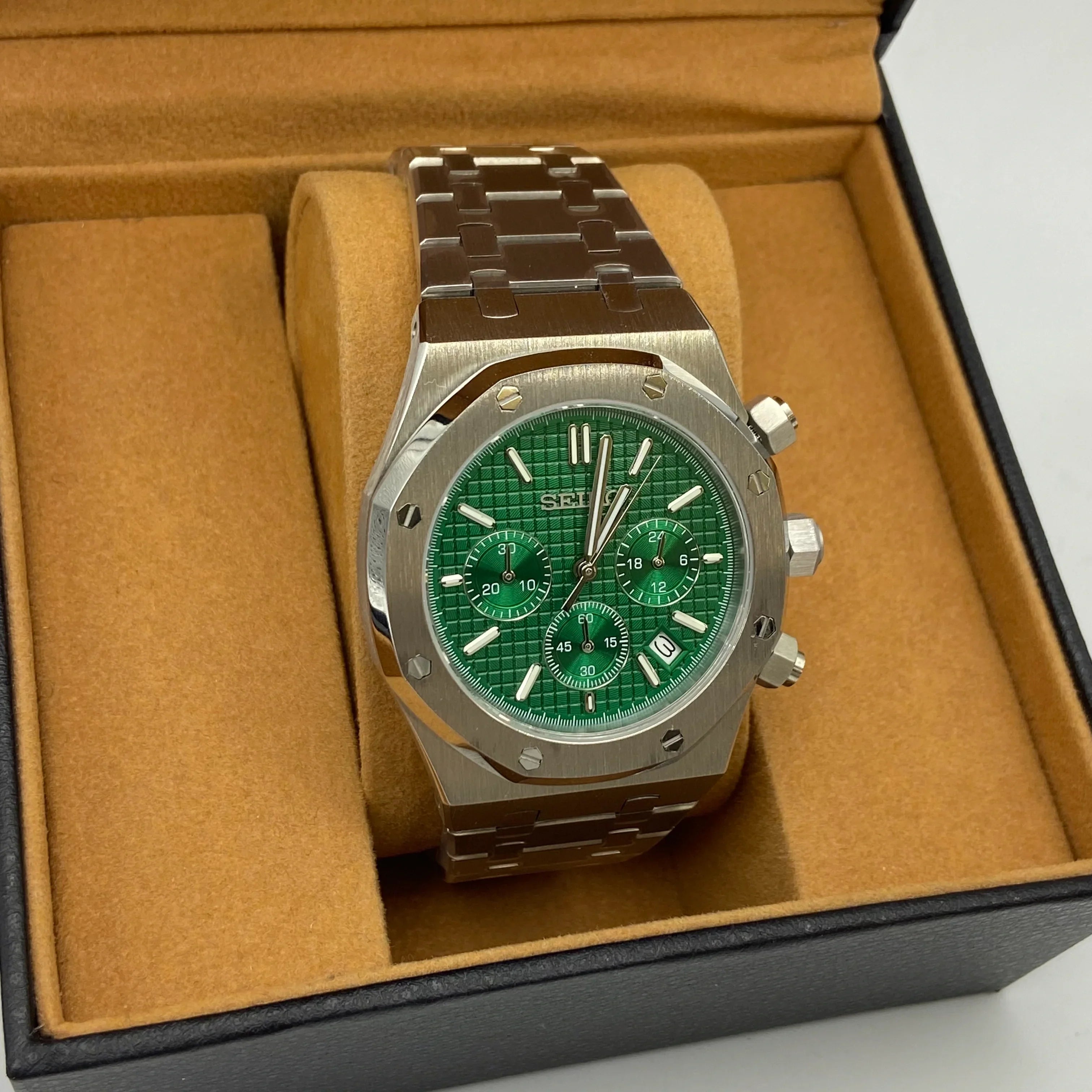 Royal SeikOak Mod Chronograph Green