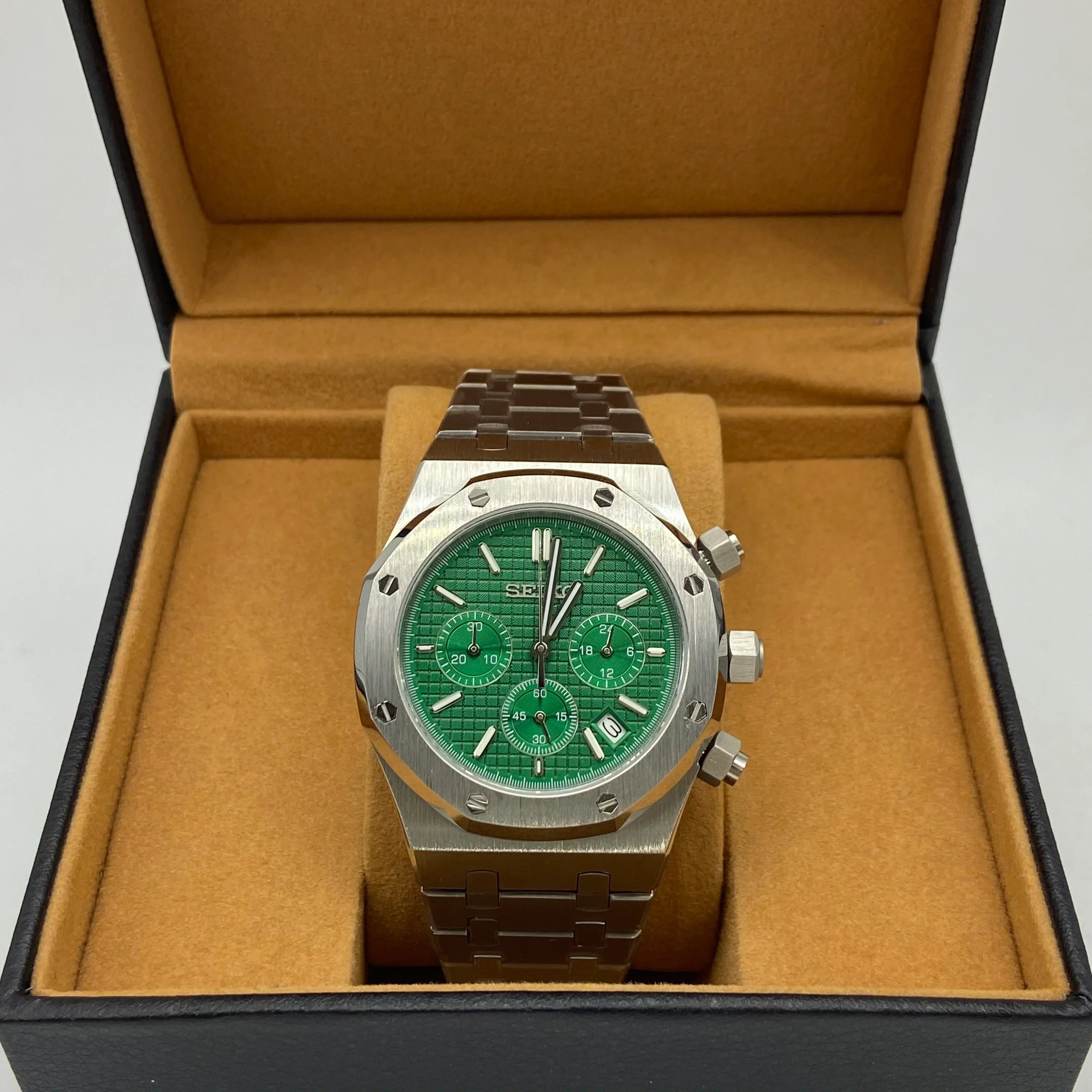 Royal SeikOak Mod Chronograph Green