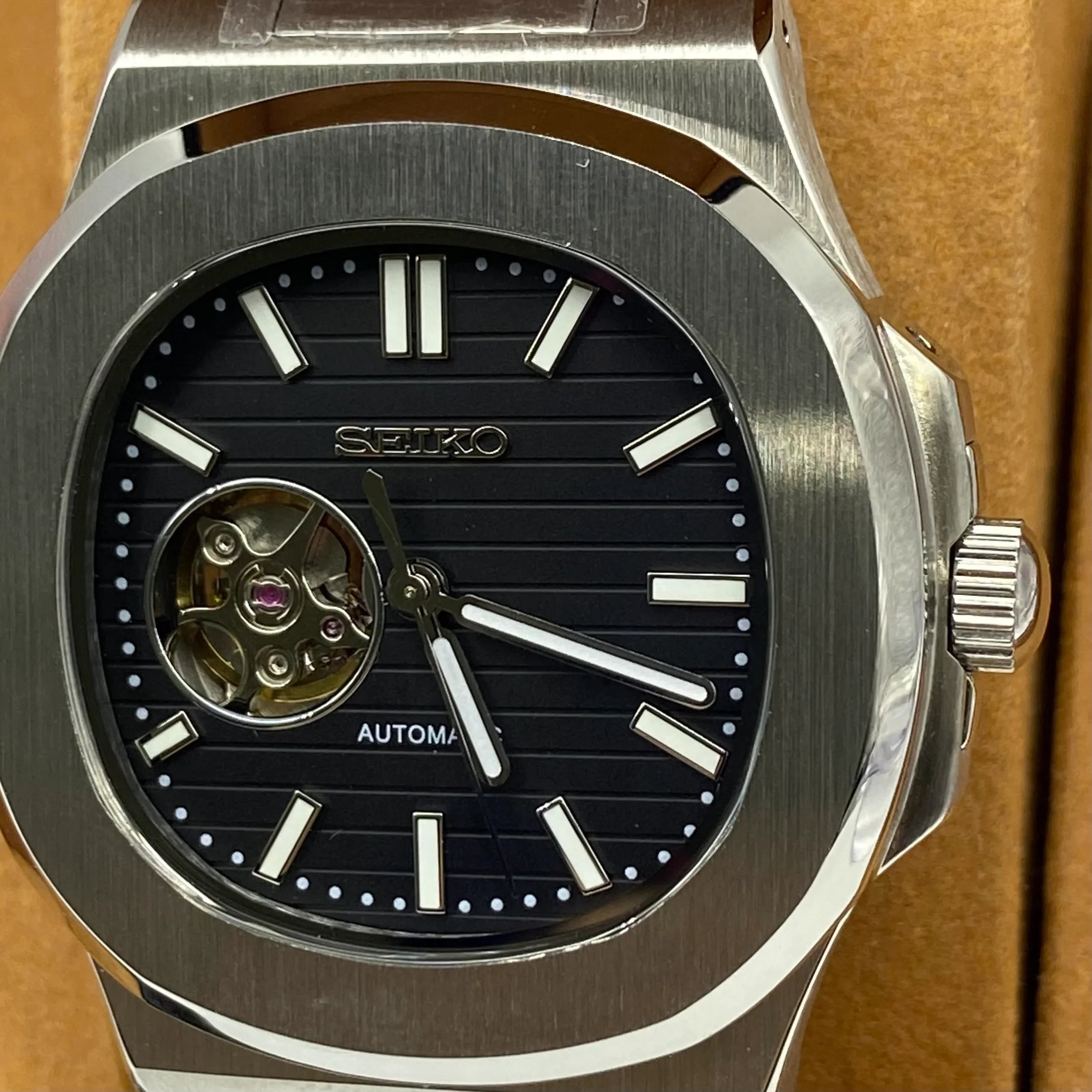 Nautiko Mod Open Heart Black